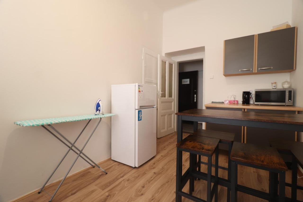 Hostel Forum Prága Kültér fotó